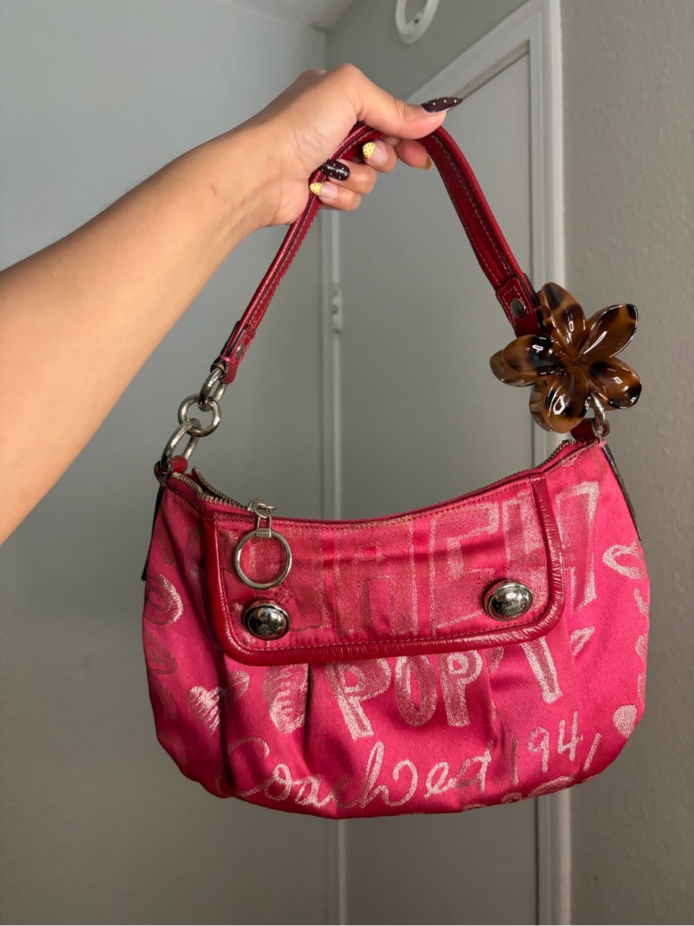 Coach Poppy Women's Pink Graphic Shoulder Bag